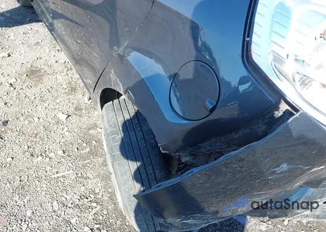 2011 Ford Fiesta Se z USA, uszkodzony, nr VIN 3FADP4EJXBM218832